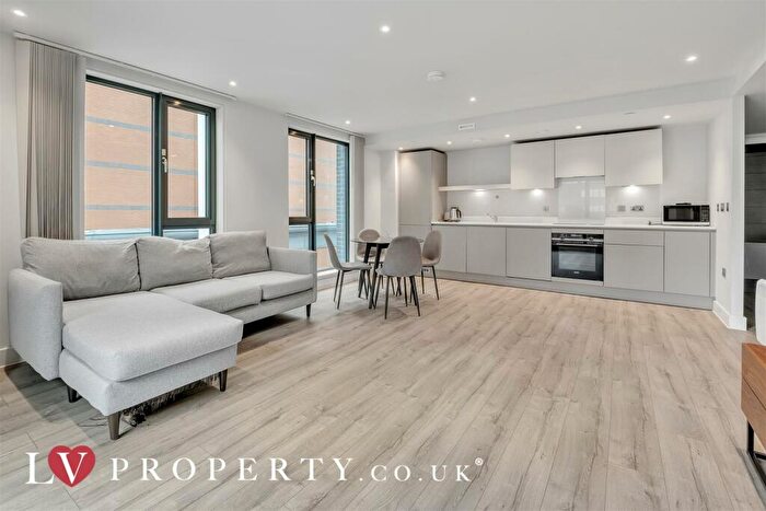 2 Bedroom Apartment To Rent In St Martin's Place, Broad Street, B15