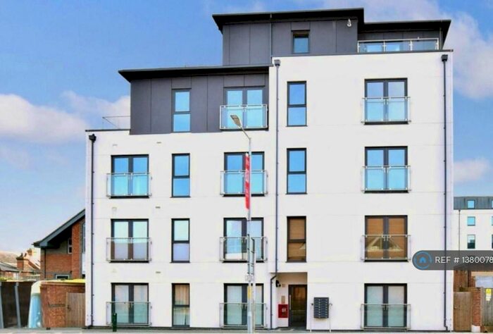2 Bedroom Penthouse To Rent In Chantry Place, Canterbury, CT1