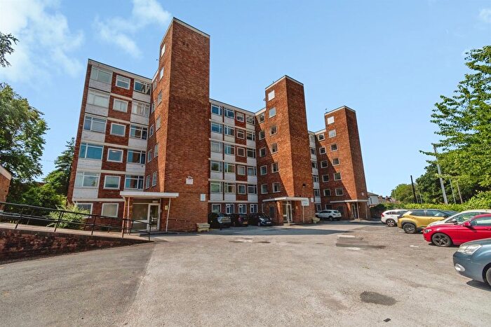 2 Bedroom Flat For Sale In Sutton Road, Walsall, WS1