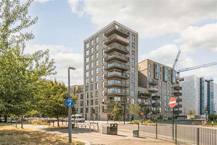 2 Bedroom Flat To Rent In Southern Way, Greenwich, SE10