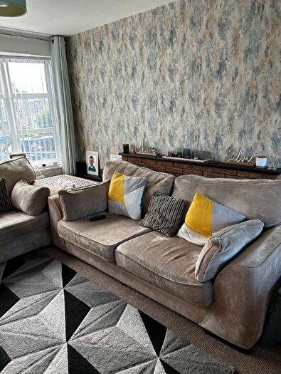 3 Bedroom Terraced House To Rent In Bramble Close, B46