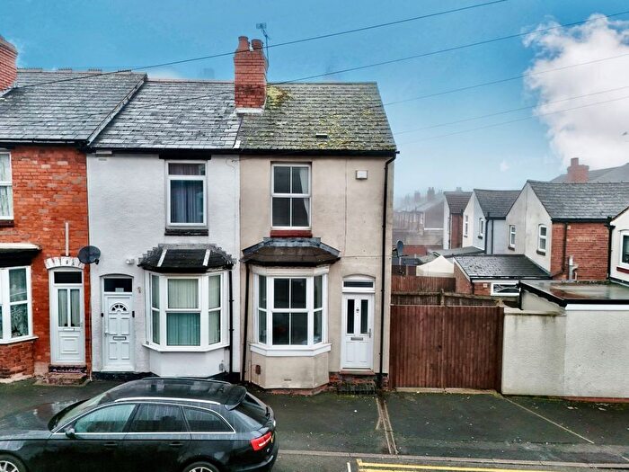 2 Bedroom End Terrace House For Sale In Rochester Road, Northfield, Birmingham, B31