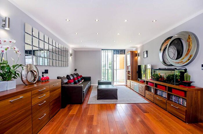 1 Bedroom Flat To Rent In New River Village, Crouch End, London, N8