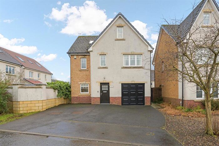 5 Bedroom House For Sale In Crinan Place, Dunfermline, KY11