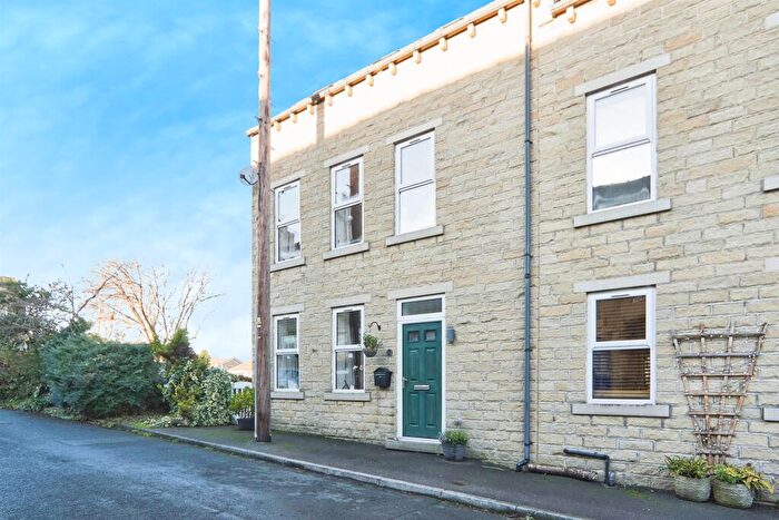 2 Bedroom Semi Detached House For Sale In Smith Street, Cottingley, Bingley, BD16