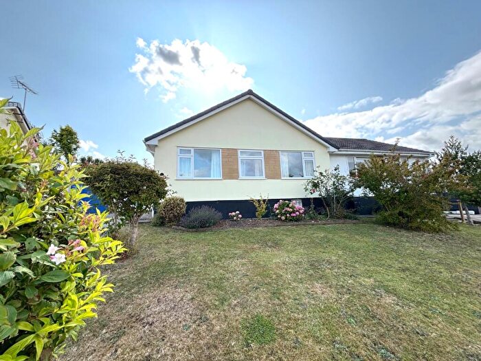 3 Bedroom Semi-Detached Bungalow For Sale In Brookside, Paulton, Bristol, BS39