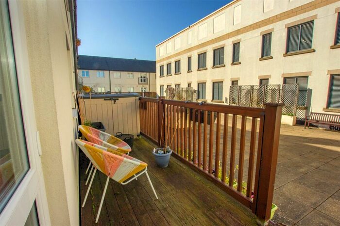 2 Bedroom Apartment To Rent In Marriotts Walk, Witney, Oxfordshire, OX28