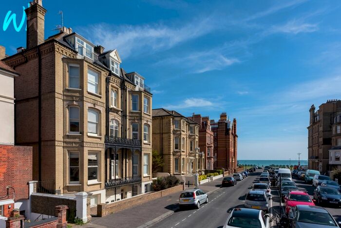 1 Bedroom Flat To Rent In Third Avenue, Hove, BN3