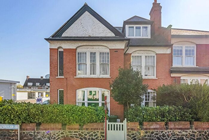 1 Bedroom Flat To Rent In Earlsthorpe Road, Sydenham, London, SE26