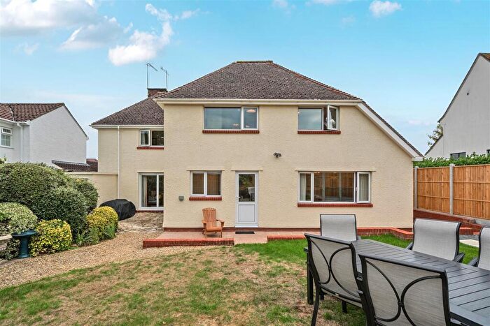 5 Bedroom Detached House For Sale In Uplands Road, Saltford, Bristol, BS31