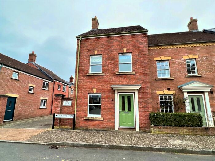 2 Bedroom End Of Terrace House To Rent In Ewden Close, Swindon, SN1