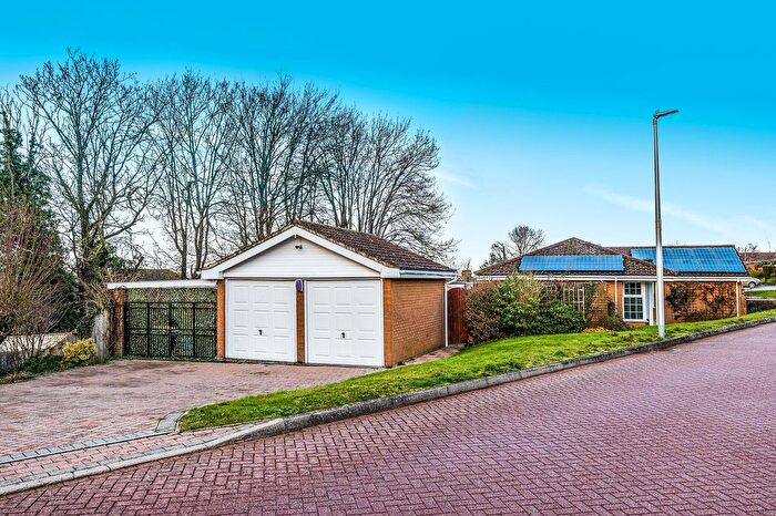 4 Bedroom Detached House For Sale In Abbotts Close, Rochester, Kent., ME1