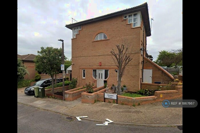 2 Bedroom Flat To Rent In Cartwright Place, Oldbrook, Milton Keynes, MK6
