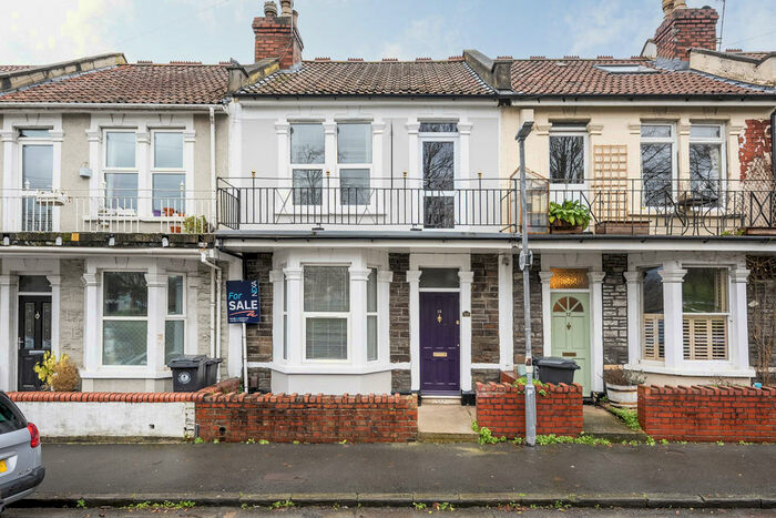 2 Bedroom Terraced House To Rent In Lyndale Road, Bristol, BS5