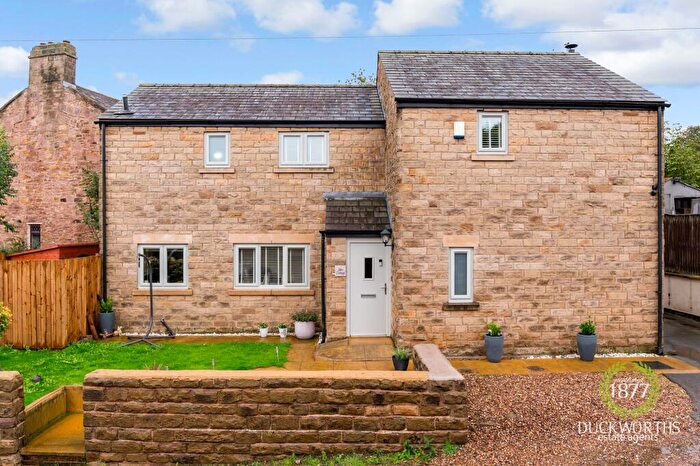 3 Bedroom Detached House For Sale In Farmers Row, Blackburn, BB2