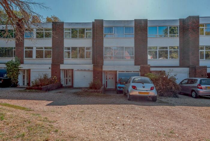 4 Bedroom Town House To Rent In Townfield, Rickmansworth, Herts, WD3