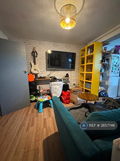 2 Bedroom Flat To Rent In Corporation St, London, E15