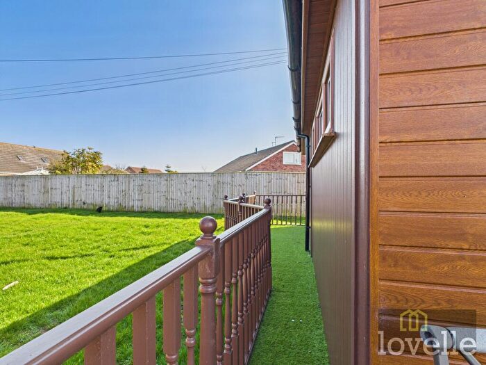 2 Bedroom Chalet For Sale In Mablethorpe Caravan Chalet Park, Mablethorpe, LN12