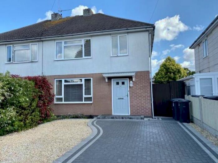 3 Bedroom Semi-Detached House To Rent In Craigmoor Avenue, Bournemouth, BH8