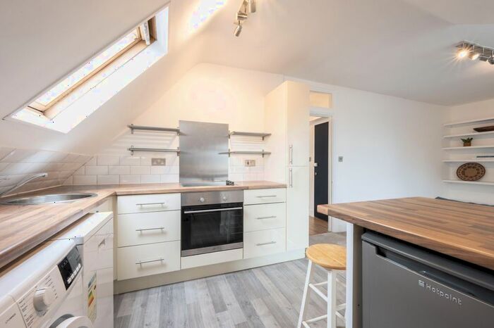 1 Bedroom Flat To Rent In Fassett Road, Kingston Upon Thames, KT1