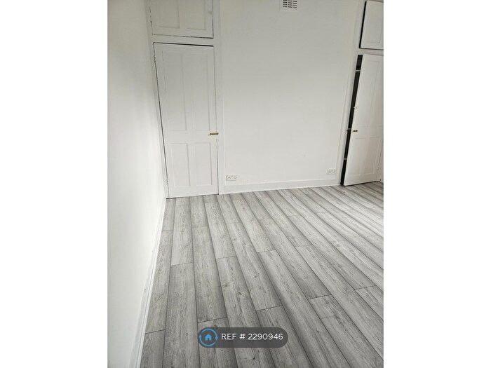 1 Bedroom Flat To Rent In London, London, E16