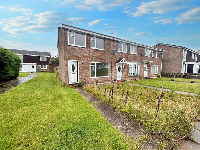 3 Bedroom Semi-Detached House For Sale In Cramond Way, Cramlington, Northumberland, NE23