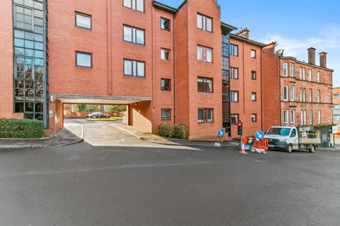 2 Bedroom Flat For Sale In Brunton Street, Muirend, G44
