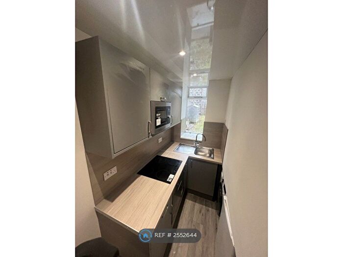 2 Bedroom Flat To Rent In King Street, Aberdeen, AB24