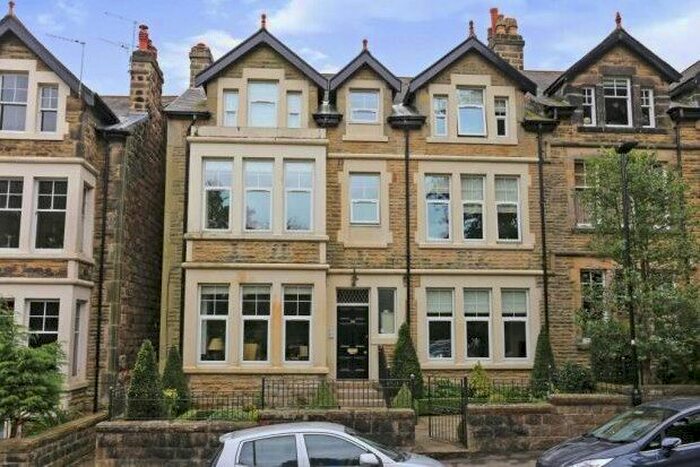 1 Bedroom Flat To Rent In Harlow Moor Drive, Harrogate, HG2