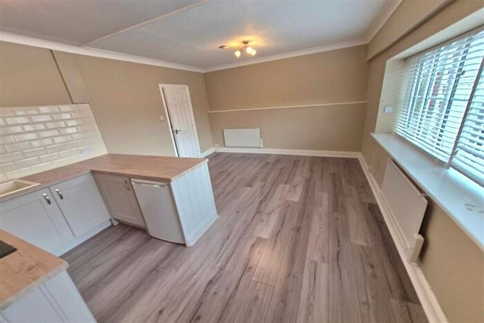 2 Bedroom Apartment To Rent In Bedroom Apartment St Floor In Godalming, GU7