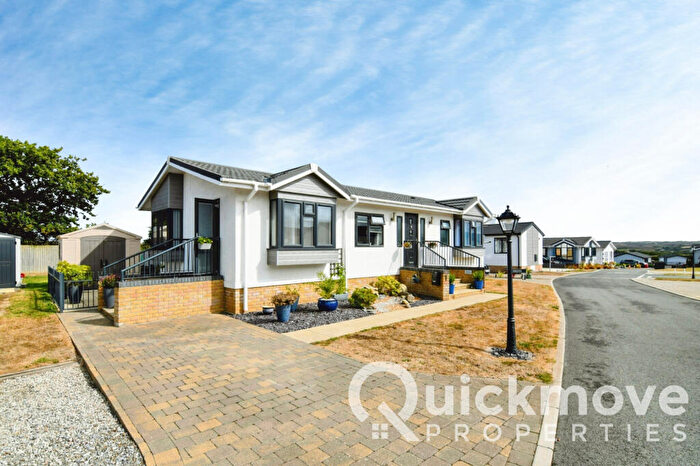 2 Bedroom Park Home For Sale In Bude, Cornwall, EX23