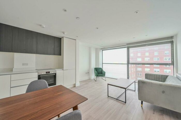 1 Bedroom Flat To Rent In Clements Lane, Ilford, IG1