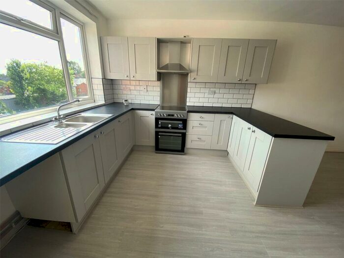 3 Bedroom Flat To Rent In Fentham Road, Erdington, Birmingham, West Midlands, B23