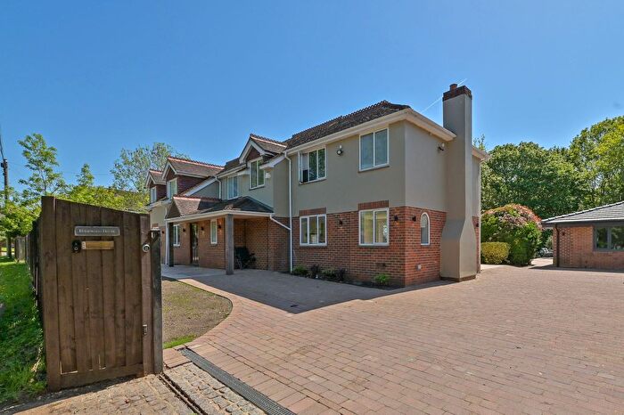 5 Bedroom Detached House For Sale In Ockwells Road, Maidenhead, SL6