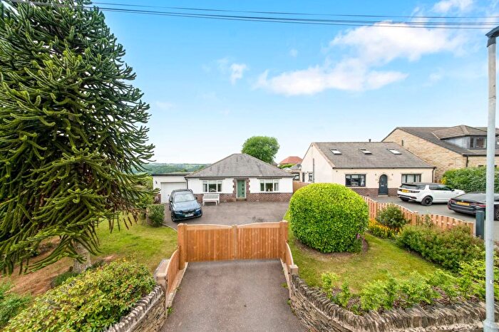 4 Bedroom Detached House For Sale In Hallas Road, Kirkburton, HD8