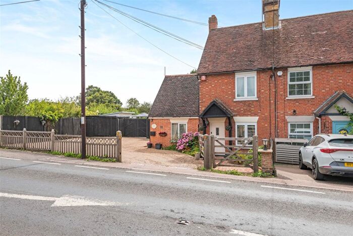 3 Bedroom End Of Terrace House For Sale In Headcorn Road, Sutton Valence, Maidstone, ME17
