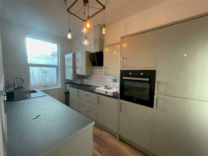 3 Bedroom Apartment To Rent In St. Marys Row, Moseley, Birmingham, West Midlands, B13