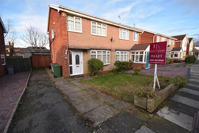 3 Bedroom Semi-Detached House To Rent In Kingfisher Way, Saughall Massie, CH49