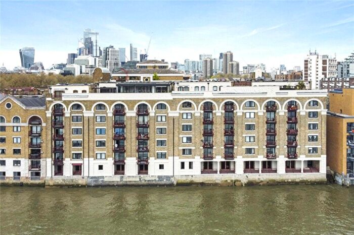 2 Bedroom Apartment For Sale In Gun Wharf, Wapping High Street, Wapping, London, E1W