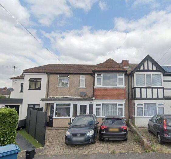 5 Bedroom Retail Premises To Rent In Lulworth Gardens, Harrow, HA2