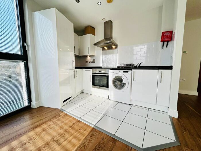 2 Bedroom Apartment To Rent In Century Tower, Shire Gate, Chelmsford, CM2