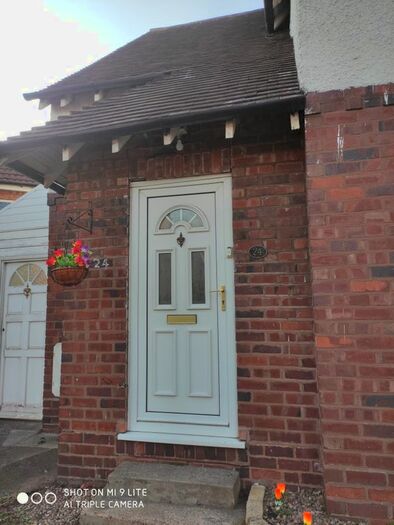 2 Bedroom Semi-Detached House To Rent In The Mount, Erdington, B23