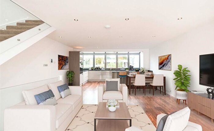4 Bedroom Property For Sale In King Henrys Road, Primrose Hill, NW3