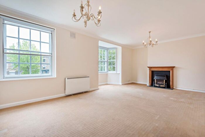 2 Bedroom Apartment To Rent In Tamar House, Kennington Lane, SE11