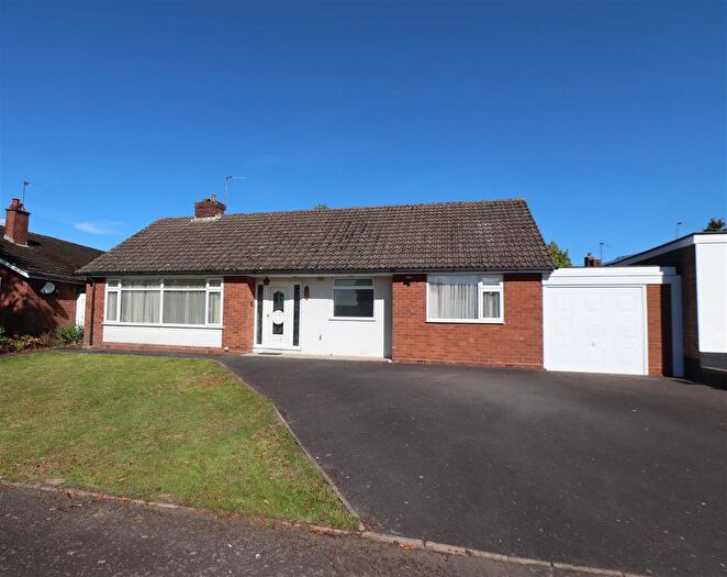 3 Bedroom Detached Bungalow To Rent In Gillity Close, Walsall, WS5