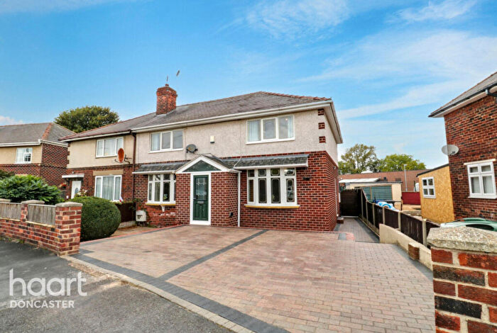 4 Bedroom Semi-Detached House For Sale In Rushy Moor Avenue, Askern, Doncaster, DN6