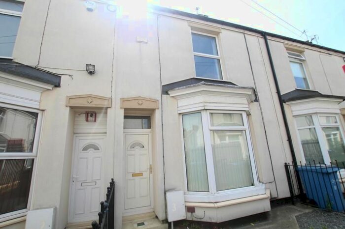 2 Bedroom Terraced House To Rent In Churchill Villas, Hull, HU9