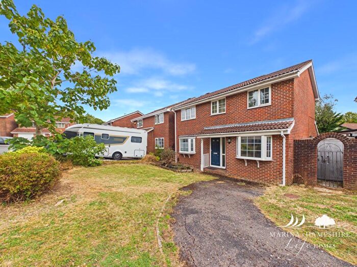 4 Bedroom Detached House For Sale In Acre Lane, Waterlooville, PO7