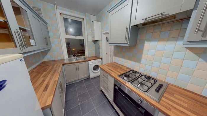 2 Bedroom Terraced House To Rent In Rombalds View, Armley, Leeds, LS12