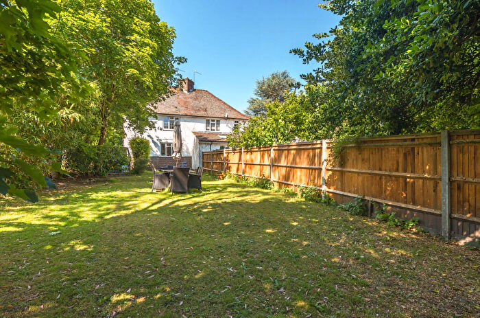 3 Bedroom Semi-Detached House For Sale In Whitmore Vale Road, Grayshott, Hindhead, Hampshire, GU26